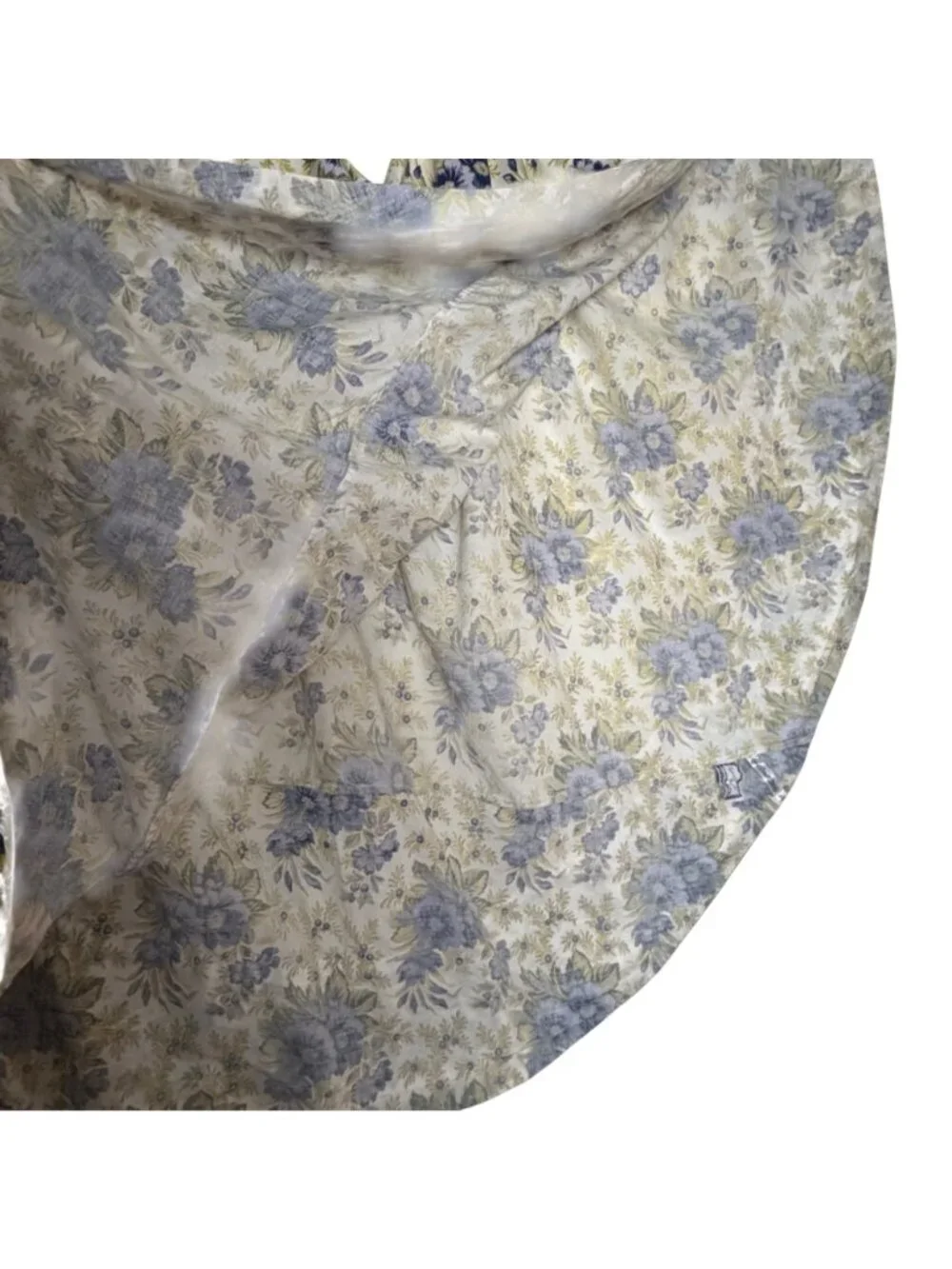 Vintage April Cornell Floral Tablecloth Round  88